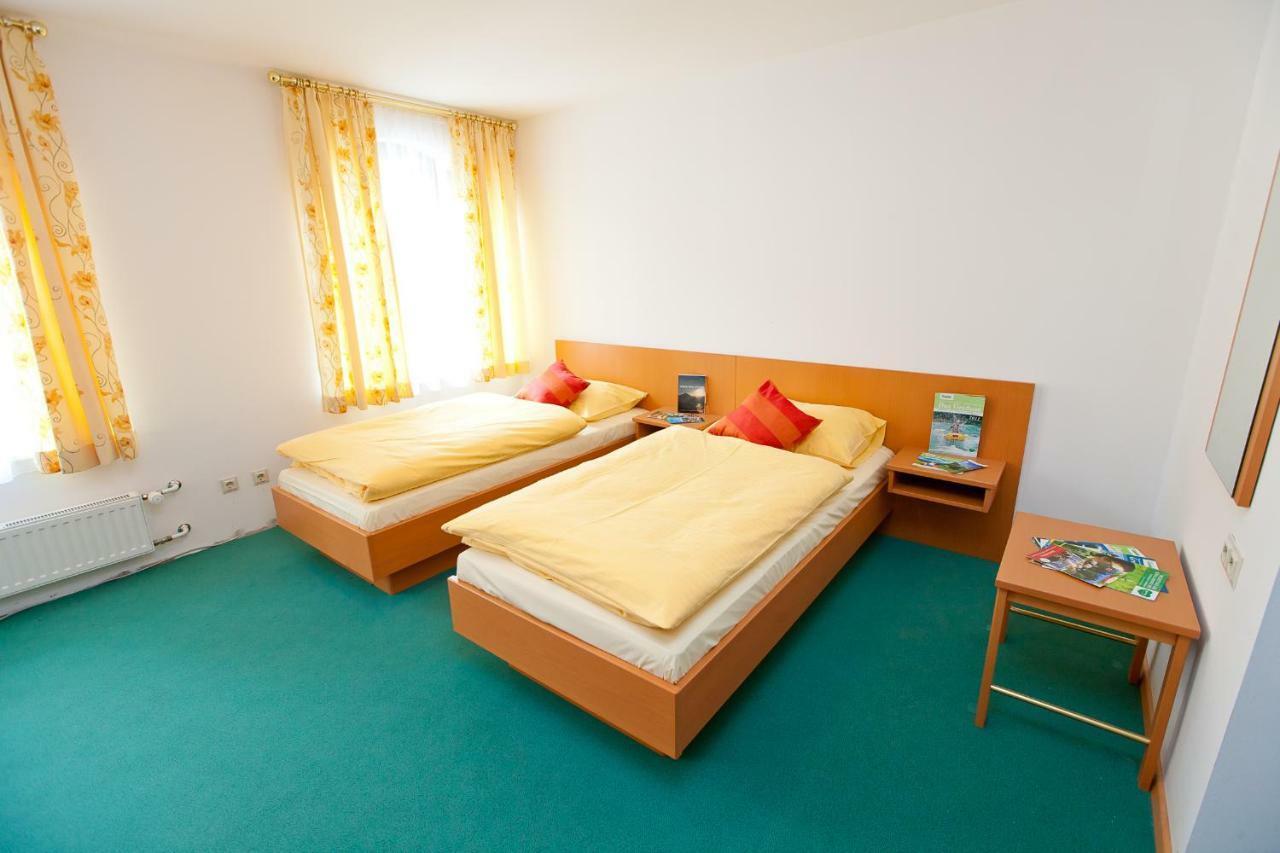 Naturhotel Schloss Kassegg Sankt Gallen Room photo